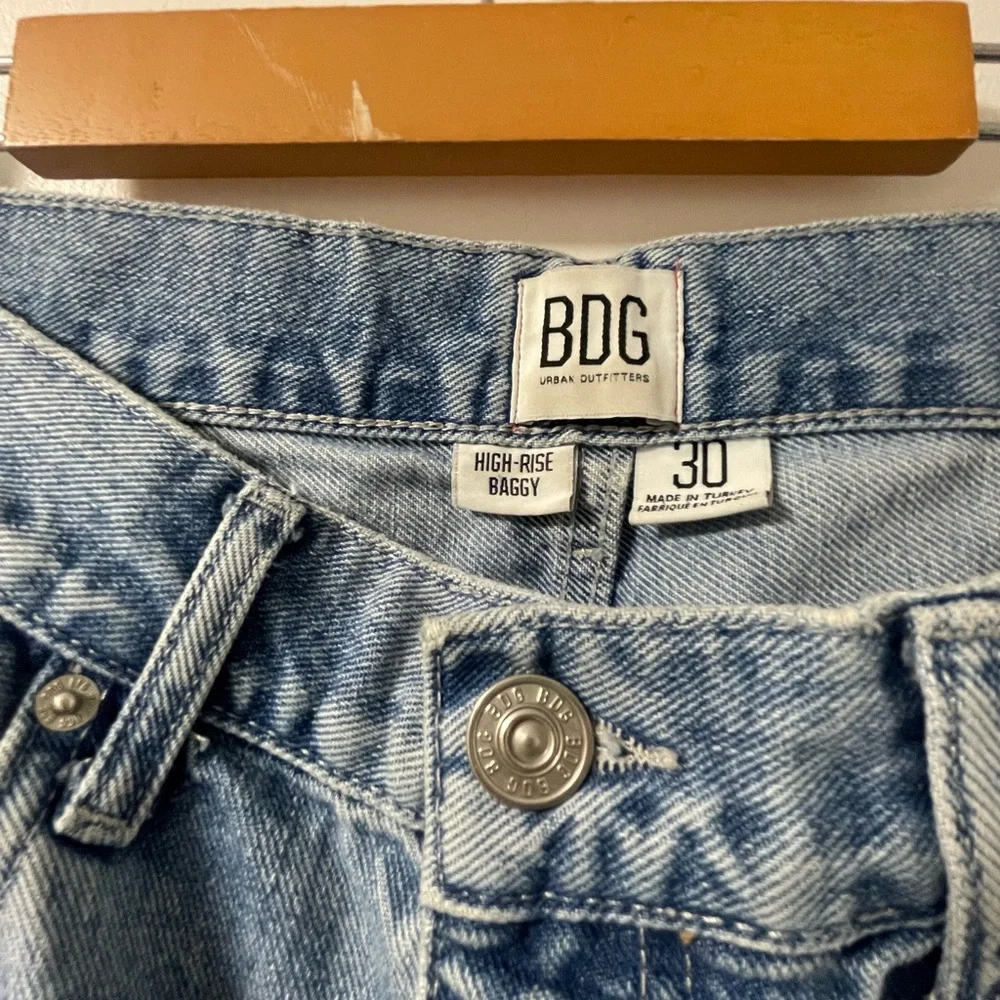 BDG Urban Outfitters High Rise Baggy Jeans - Picture 5 of 6